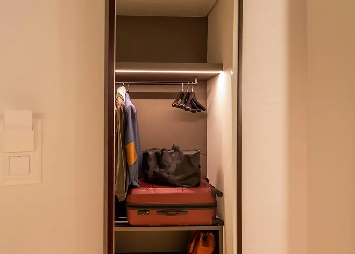 Ξενοδοχείο Walhalla 4*